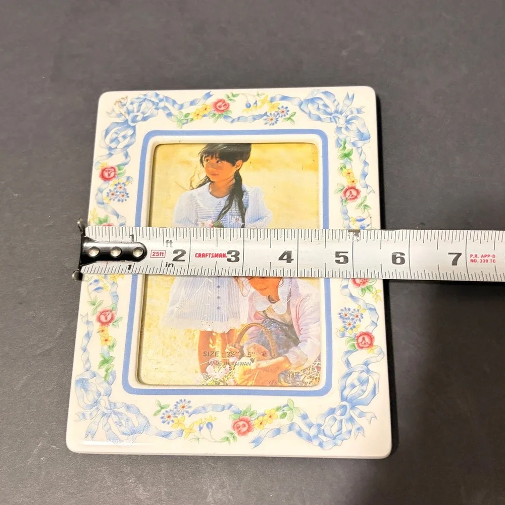 Vtg White Ceramic Floral Ribbon Picture Frame 3.5x5 Cottagecore Blue Bows